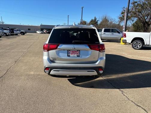 2020 Mitsubishi Outlander ES