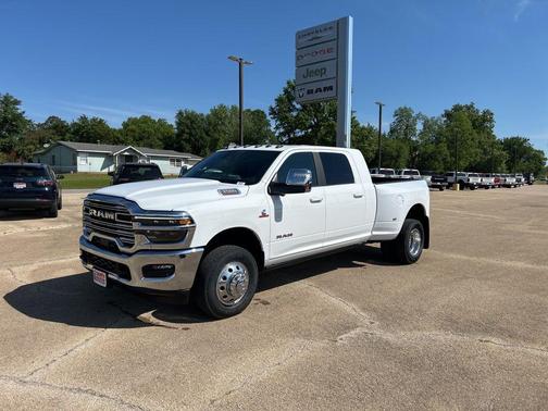 Bright White Clearcoat 2026 RAM 3500 Laramie