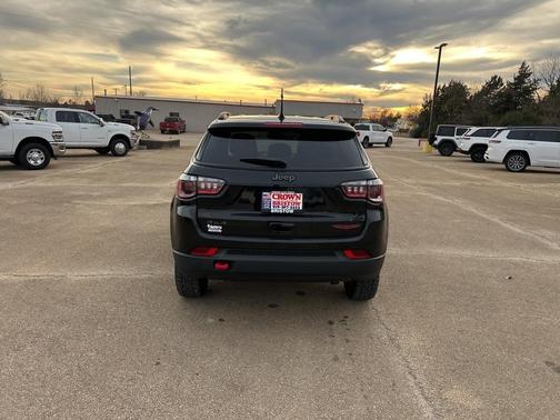 2025 Jeep Compass Trailhawk