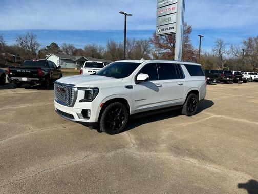2023 GMC Yukon XL Denali