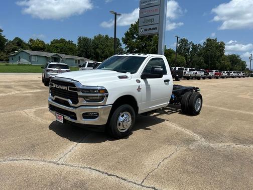 Bright White Clearcoat 2026 RAM 3500 Tradesman