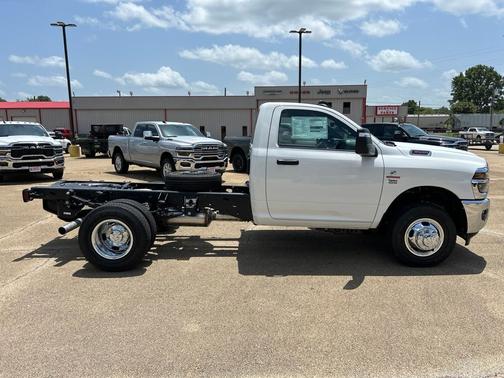 Bright White Clearcoat 2026 RAM 3500 Tradesman