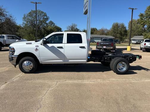 2026 RAM 3500 Tradesman/Big Horn