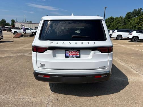 Bright White Clearcoat 2022 Jeep Wagoneer Series III