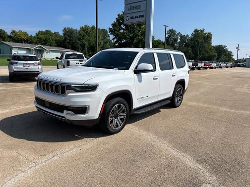 Bright White Clearcoat 2022 Jeep Wagoneer Series III