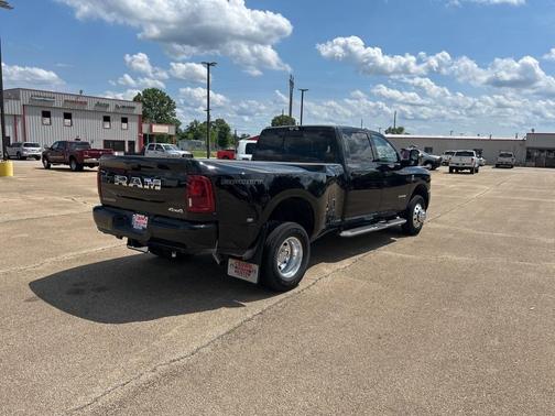 2025 RAM 3500 Laramie