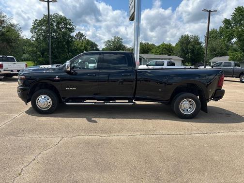2025 RAM 3500 Laramie