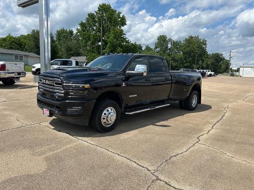 2025 RAM 3500 Laramie