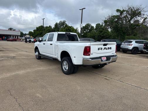 Bright White Clearcoat 2026 RAM 3500 Tradesman