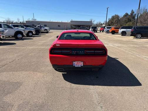 2022 Dodge Challenger SXT