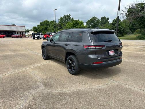 Metallic 2026 Jeep Grand Cherokee L Limited