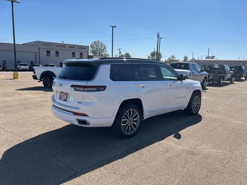 2025 Jeep Grand Cherokee L Summit