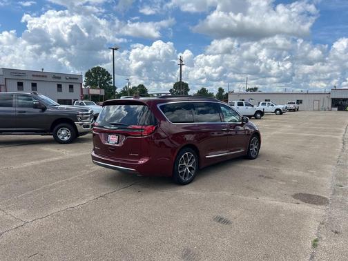 2022 Chrysler Pacifica Limited