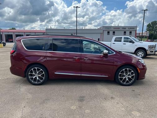 2022 Chrysler Pacifica Limited
