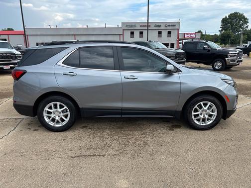 Sterling Gray Metallic 2023 Chevrolet Equinox LT