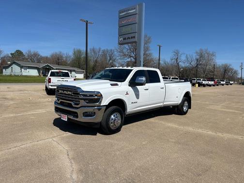 2026 RAM 3500 Limited