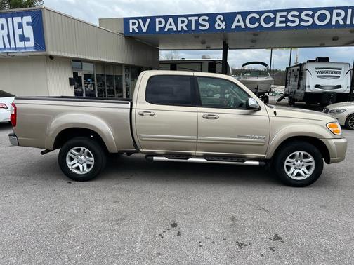 2004 Toyota Tundra SR5