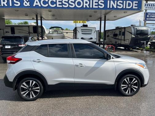 2018 Nissan Kicks SV