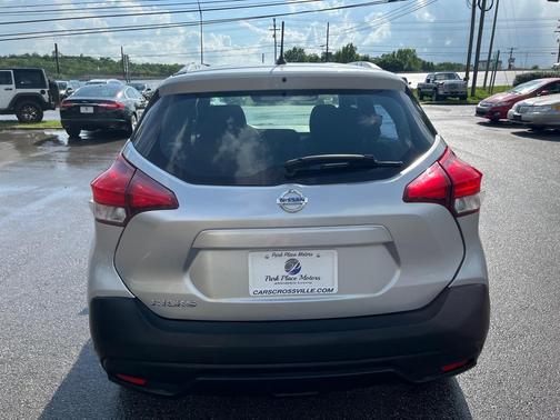 2018 Nissan Kicks SV
