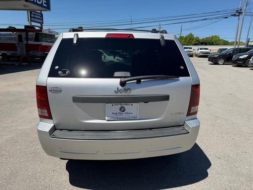 2005 Jeep Grand Cherokee Laredo
