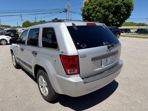 2005 Jeep Grand Cherokee Laredo