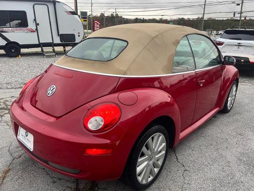 2009 Volkswagen New Beetle S