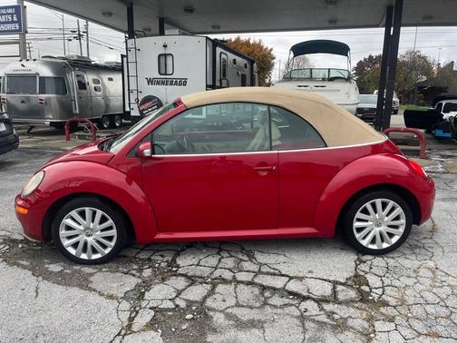 2009 Volkswagen New Beetle S