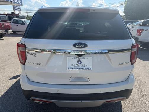 White 2016 Ford Explorer Limited