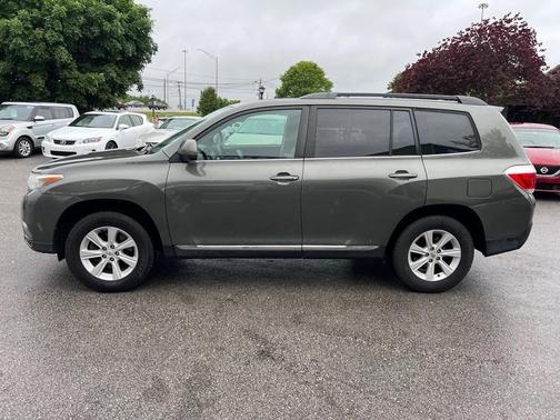 2012 Toyota Highlander Base