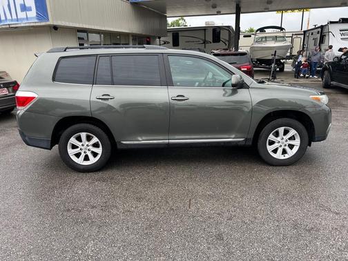 2012 Toyota Highlander Base