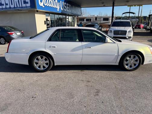 2007 Cadillac DTS 