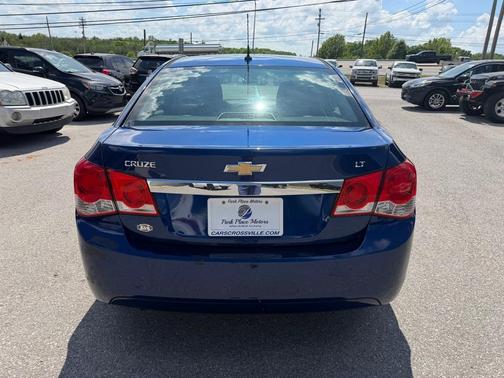 Blue 2013 Chevrolet Cruze 1LT