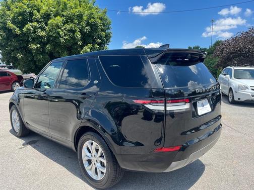 2020 Land Rover Discovery SE