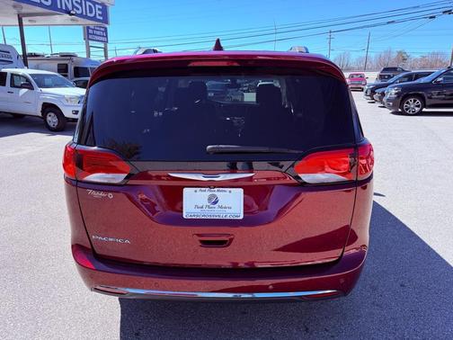 2018 Chrysler Pacifica Touring-L Plus