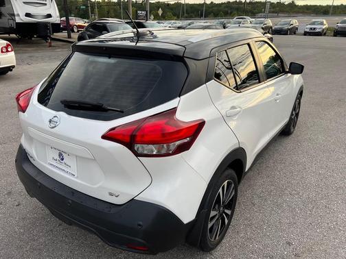 2020 Nissan Kicks SV