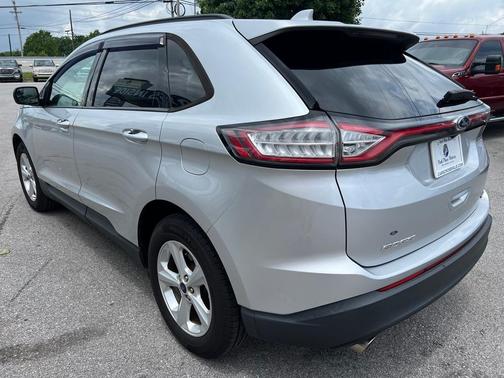 2018 Ford Edge SE