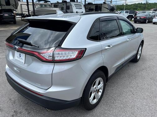 2018 Ford Edge SE