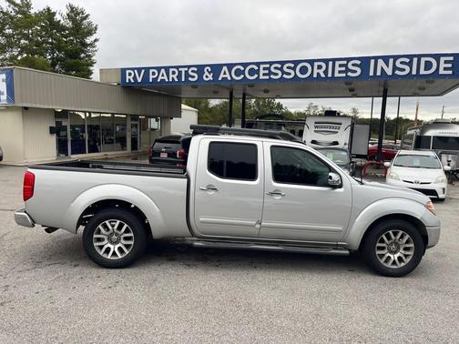 2011 Nissan Frontier SL