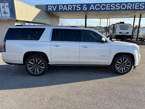 2016 GMC Yukon XL Denali