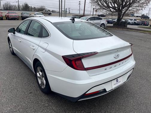 2021 Hyundai SONATA SE