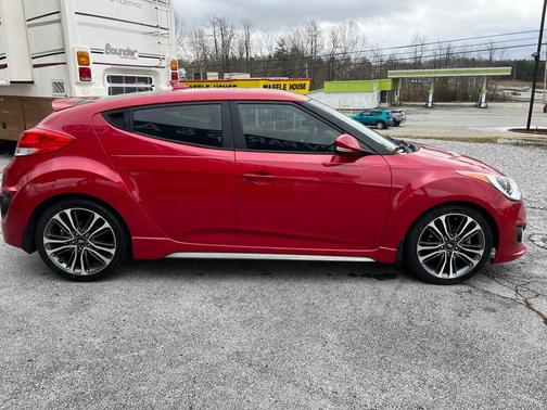 2016 Hyundai Veloster Turbo