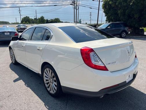 2013 Lincoln MKS Base