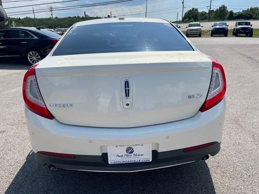 2013 Lincoln MKS Base