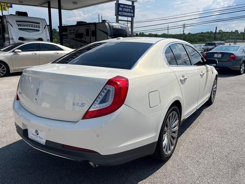 2013 Lincoln MKS Base
