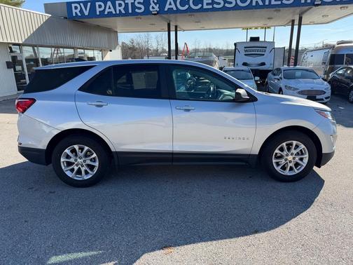 2021 Chevrolet Equinox LS
