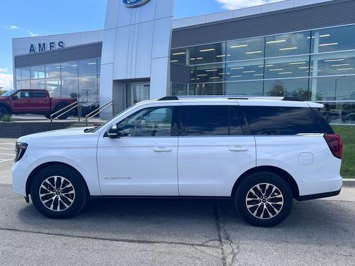 Oxford White 2025 Ford Expedition Platinum