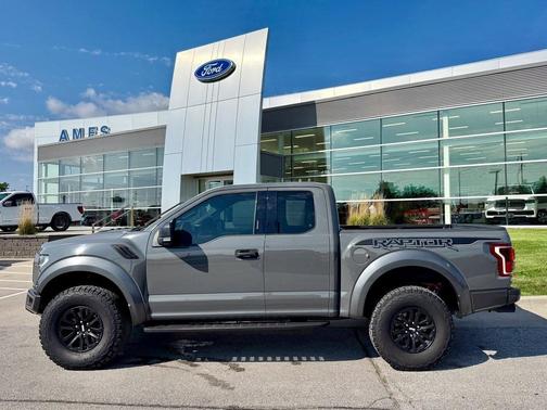 2020 Ford F-150 Raptor