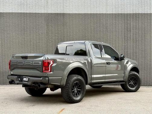 2020 Ford F-150 Raptor