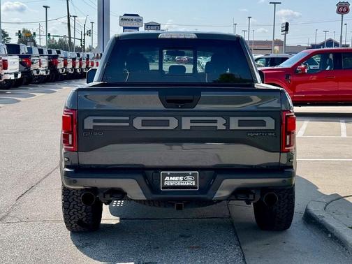 2020 Ford F-150 Raptor