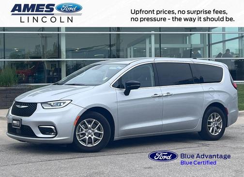 Silver Mist Clearcoat 2024 Chrysler Pacifica Touring-L